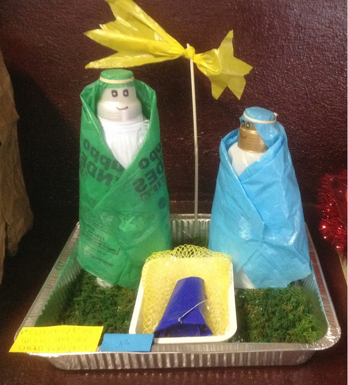 presepe con bottiglie in plastica